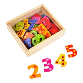 Numere magnetice in cutie din lemn